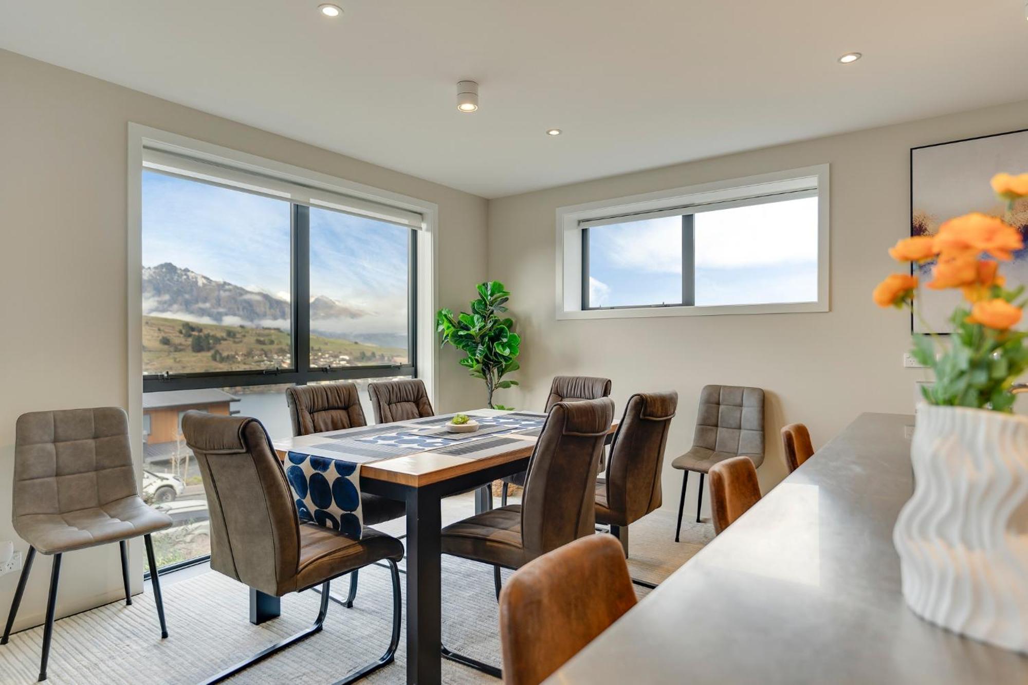 Queenstown Lake And Mountain View Retreat Free Wifi Free Street Parking Exterior photo